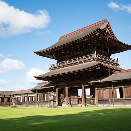 Kadokyu Ryokan Takaoka Eksteriør billede