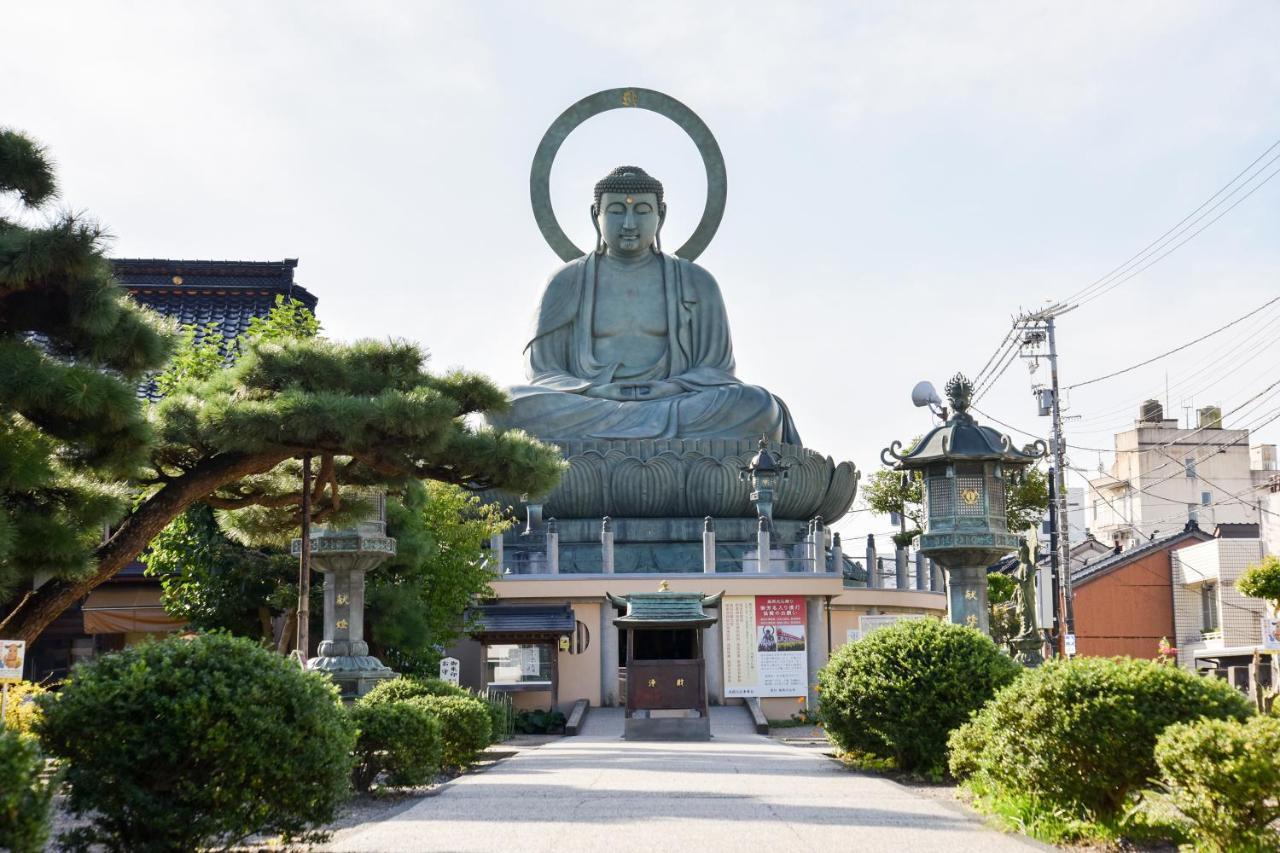 Kadokyu Ryokan Takaoka Eksteriør billede