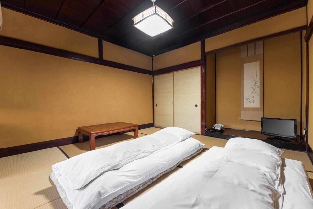 Kadokyu Ryokan Takaoka Eksteriør billede