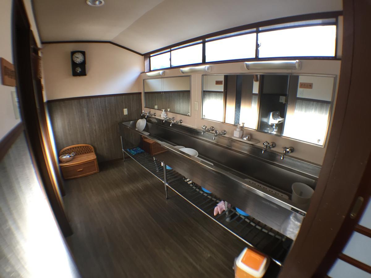 Kadokyu Ryokan Takaoka Eksteriør billede
